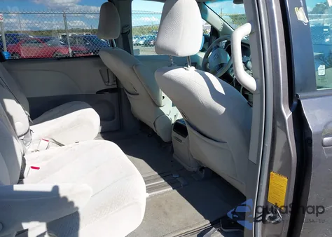 2011 Toyota Sienna Le V6 from USA, damaged, VIN 5TDKK3DC8BS011112